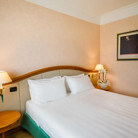 Hotel Plaza