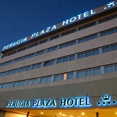 호텔 Plaza 4*